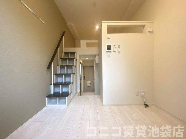 居室・リビング　別号室イメージの為、現状を優先致します。