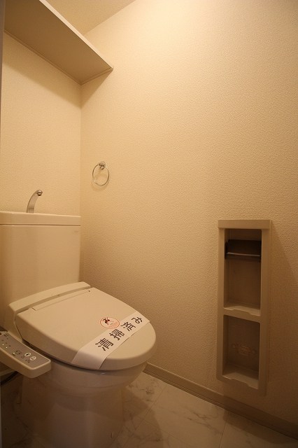 トイレ　別号室参考写真