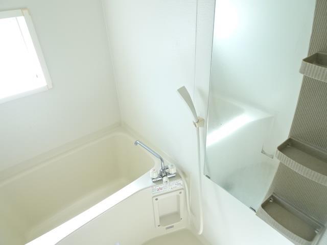 バス・シャワールーム　バス・トイレ別の間取りです