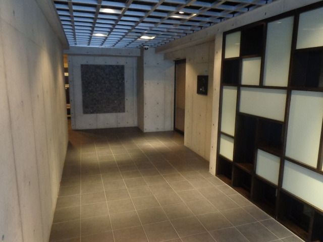 エントランス　ロビー