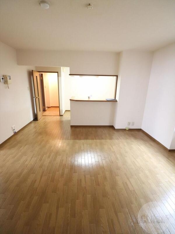 居室・リビング　１２．７帖のリビングルーム