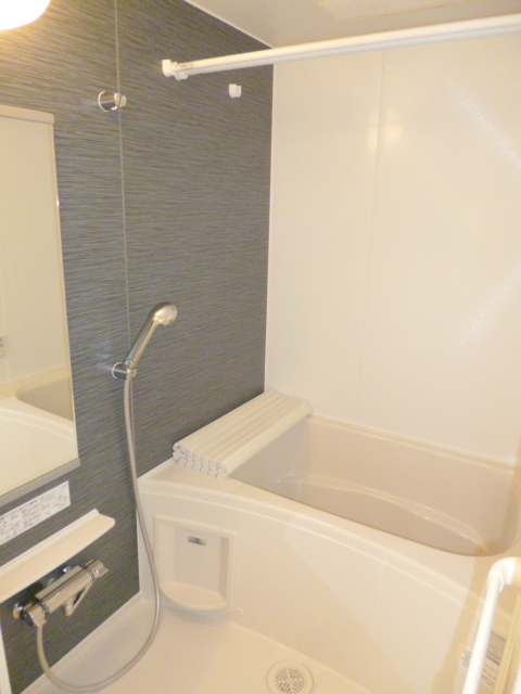 バス・シャワールーム　★追い焚きに浴室乾燥機完備★