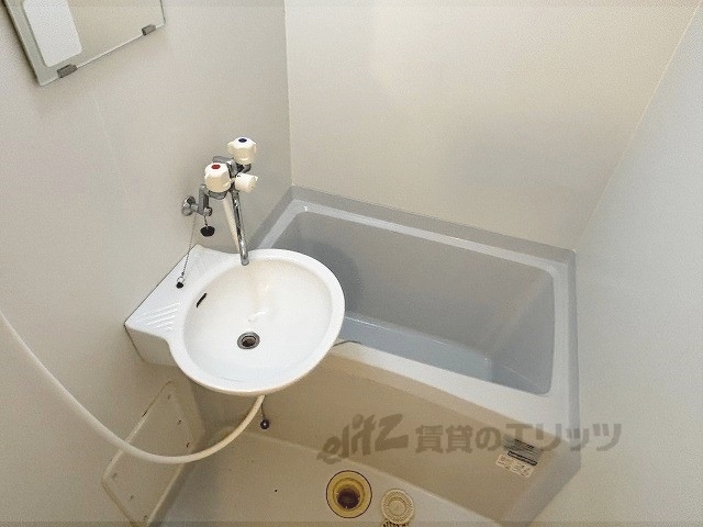 バス・シャワールーム　バス