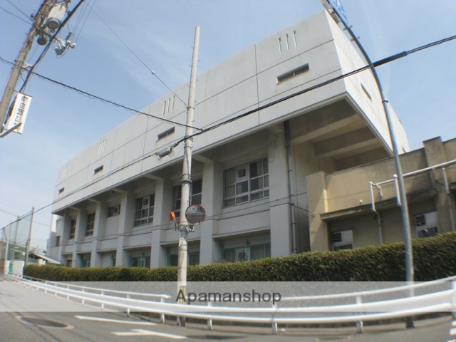 高校・高専　樟蔭学園高等学校（高校・高専）まで369m