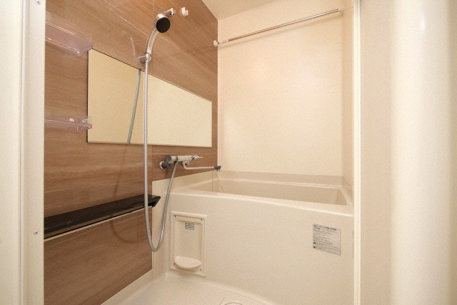 バス・シャワールーム　お風呂で日々の疲れを落としましょう