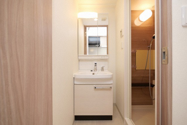 洗面設備　朝の身支度には欠かせない独立洗面化粧台