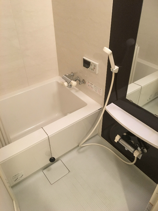 バス・シャワールーム