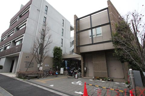 図書館　本郷図書館（図書館）まで327m