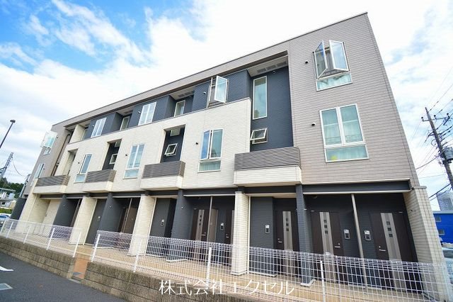 建物外観　牛浜駅徒歩圏内で通勤通学便利な物件です。