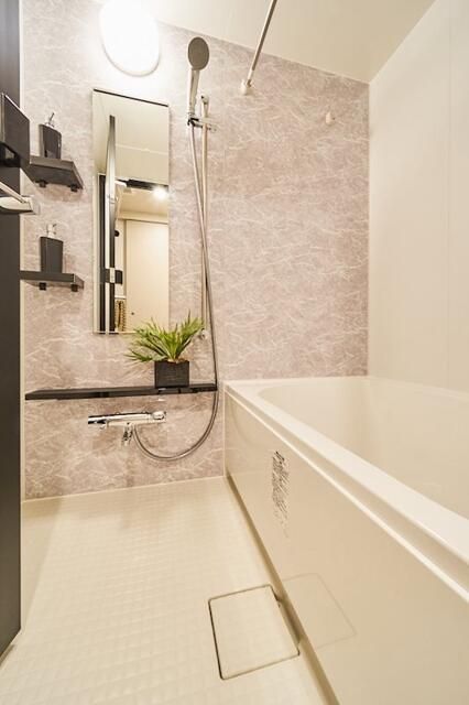 バス・シャワールーム