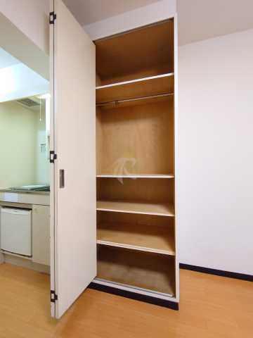 収納　スカイコート新中野