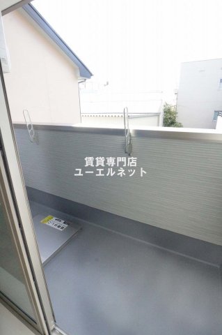 バルコニー　バルコニー付きで採光＆風通し良好！