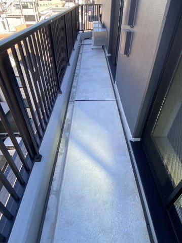 バルコニー　広々としたバルコニーです