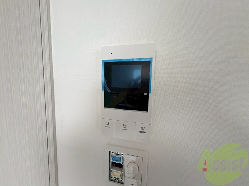 セキュリティ　ＴＶモニター付インターホンです。来客者の顔が見えるので安心！