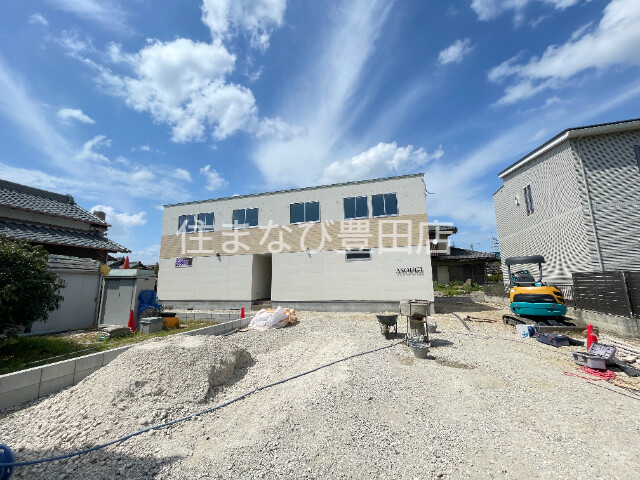 建物外観　建設中
