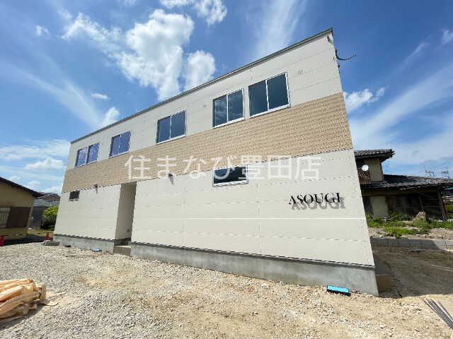 建物外観　建設中