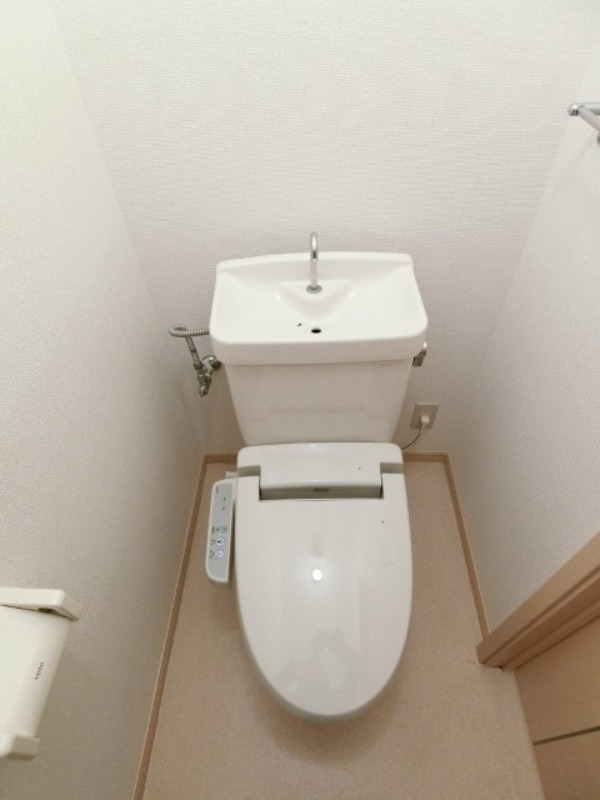 トイレ　図面と現状に相違がある場合には現状を優先