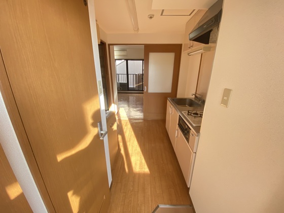 玄関　※別部屋の写真です