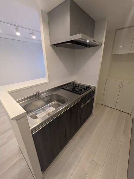 キッチン　※別部屋参考写真となります。