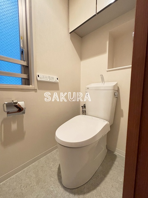 トイレ　落ち着いた色調のトイレです♪