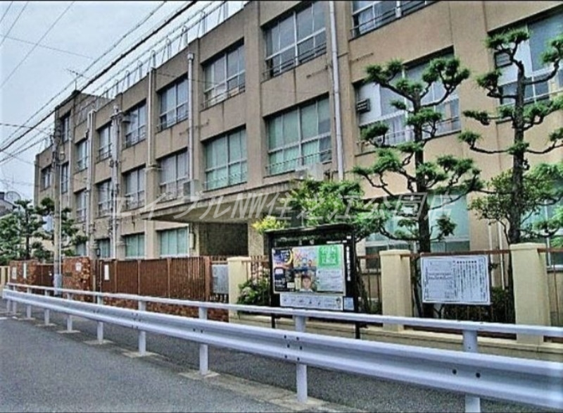 小学校　大阪市立墨江小学校（小学校）まで523m