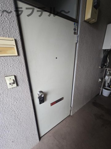 玄関　別部屋イメージ写真