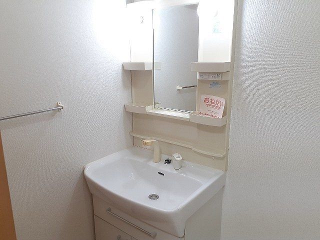 洗面設備　洗面所です