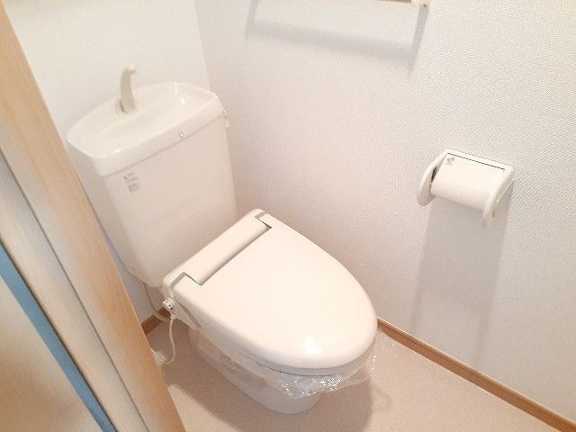 トイレ　シンプルで使いやすいトイレです