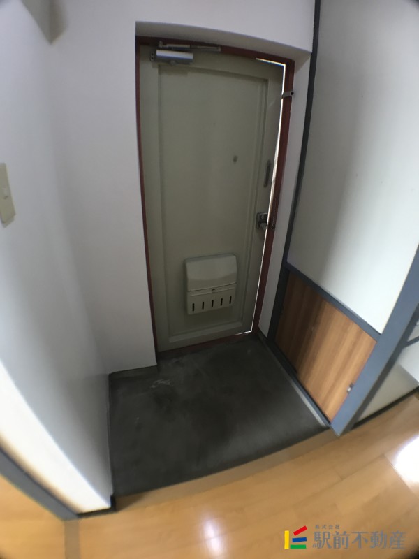 玄関　※同タイプ別部屋