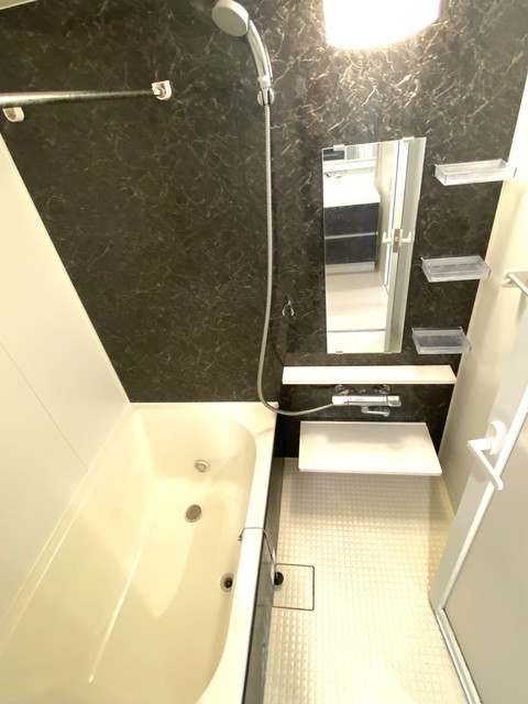 バス・シャワールーム　参考　１ＤＫのお部屋です