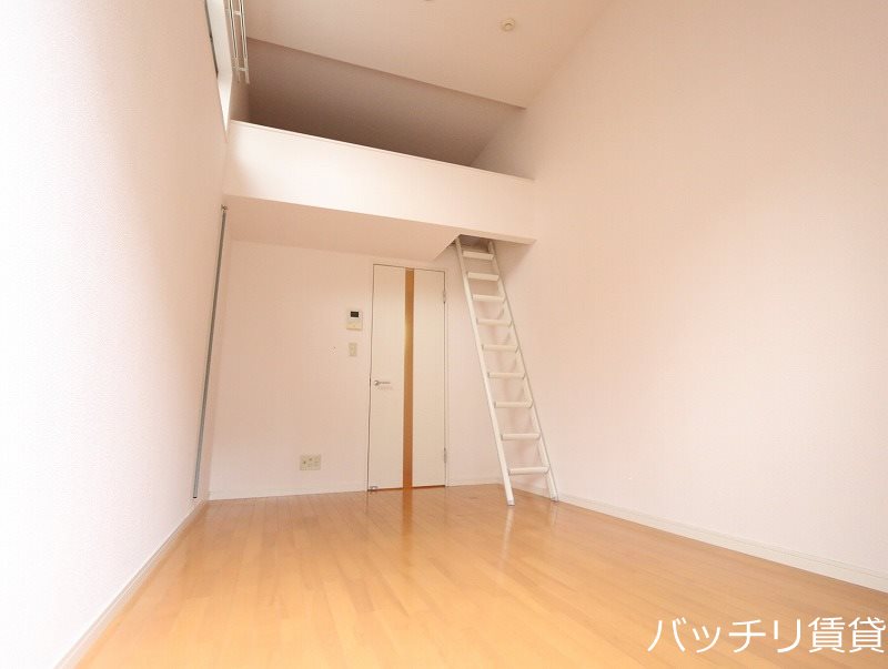 居室・リビング　写真は同シリーズタイプの為、現状優先になります。