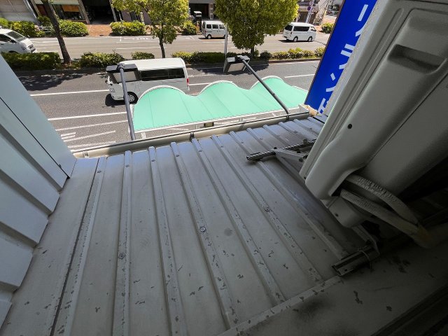 バルコニー　お洗濯にも便利なバルコニー付き