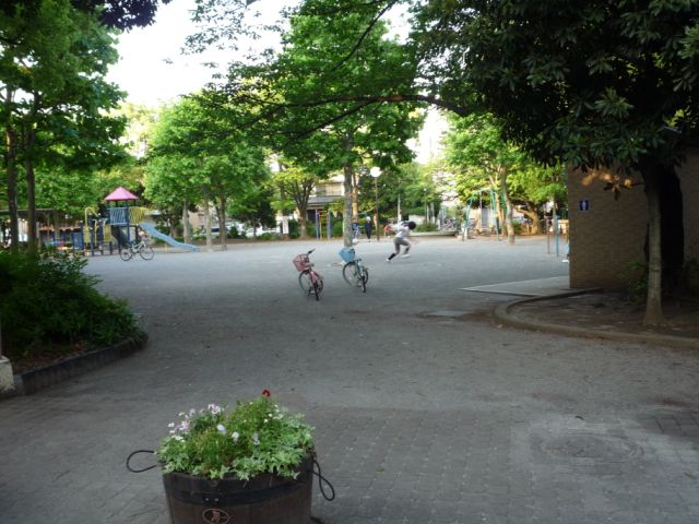 公園　瑞江公園（公園）まで300m