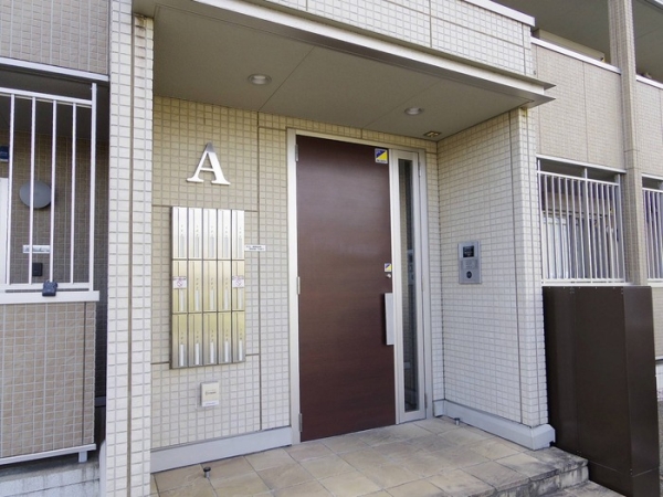 エントランス　オートロック付き玄関