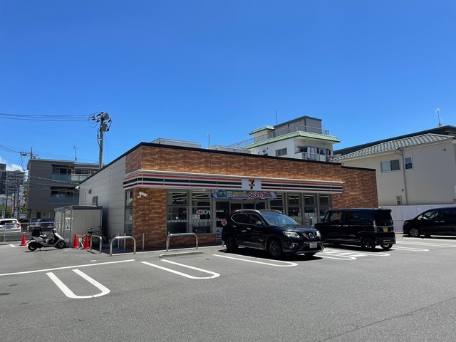 コンビニ　セブンイレブン広島祇園１丁目店（コンビニ）まで71m