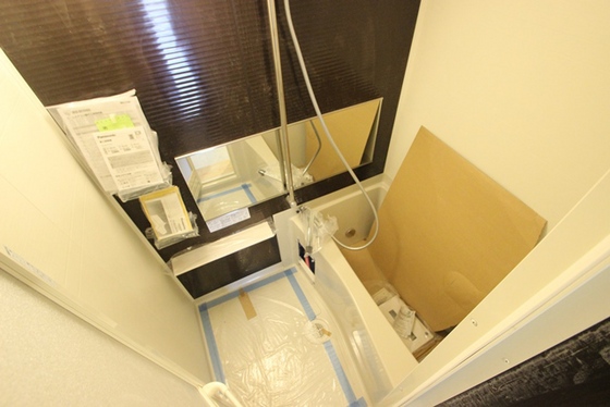 バス・シャワールーム　※別部屋の写真です
