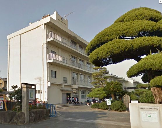 小学校　津之郷小学校（小学校）まで623m