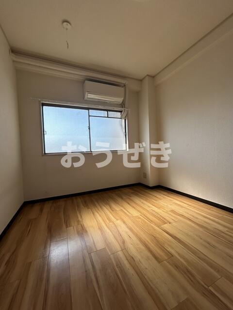 居室・リビング　?