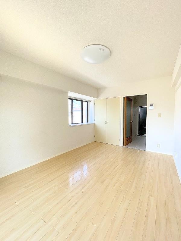 その他部屋・スペース　洋室8帖