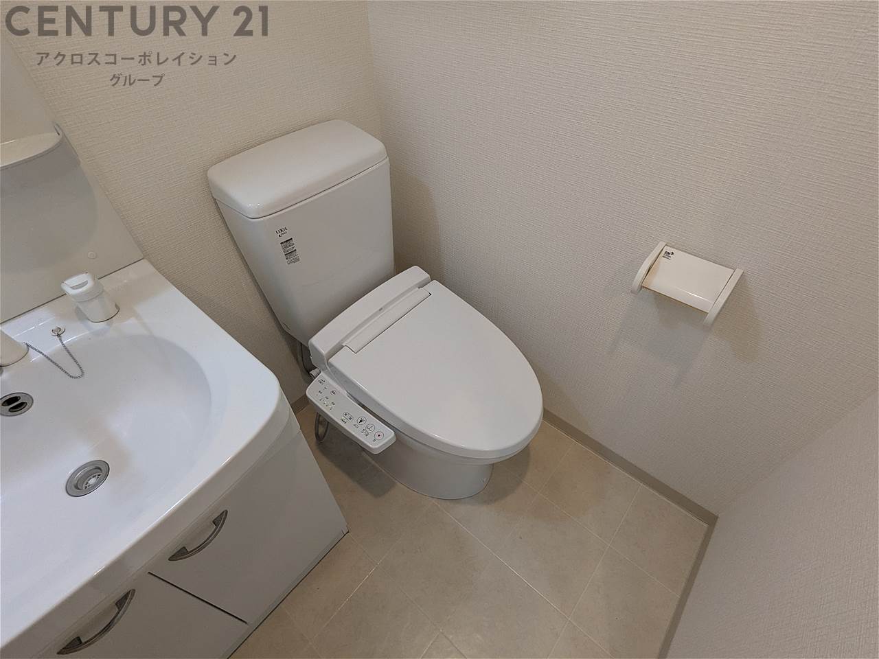 トイレ　温水洗浄便座付きでおすすめ！