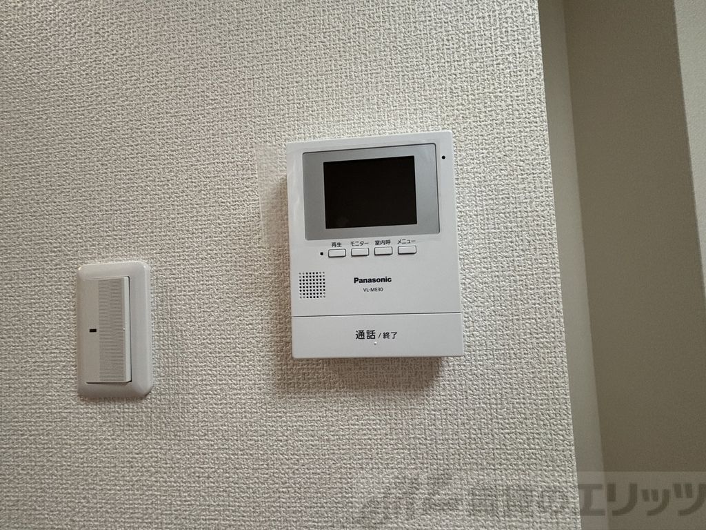 セキュリティ　モニター付きインターホン