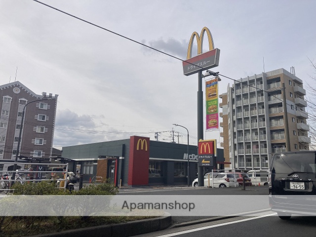 飲食店　マクドナルド横代店（飲食店）まで932m