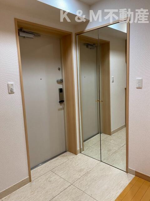 玄関　明るい玄関です