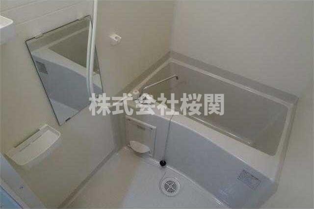 バス・シャワールーム　※他号室参考写真
