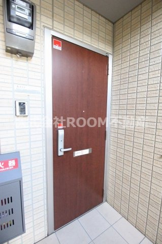 エントランス　清潔なエントランスです