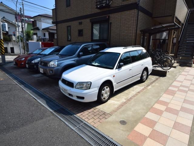 駐車場　★★駐車・駐輪スペースあり★★