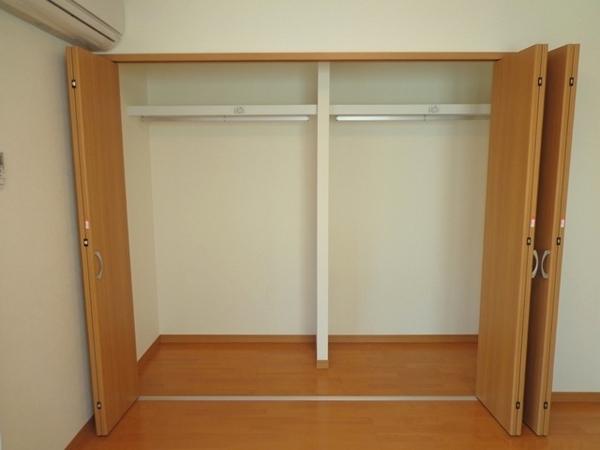 収納　同物件、別室の写真です。