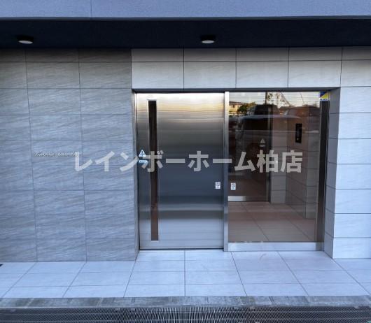エントランス　オートロックがあります