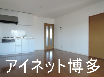 居室・リビング　明るくて広いリビングです！