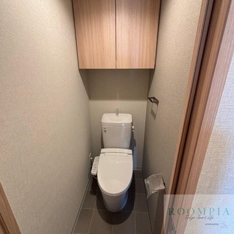トイレ　※同タイプの別のお部屋です。